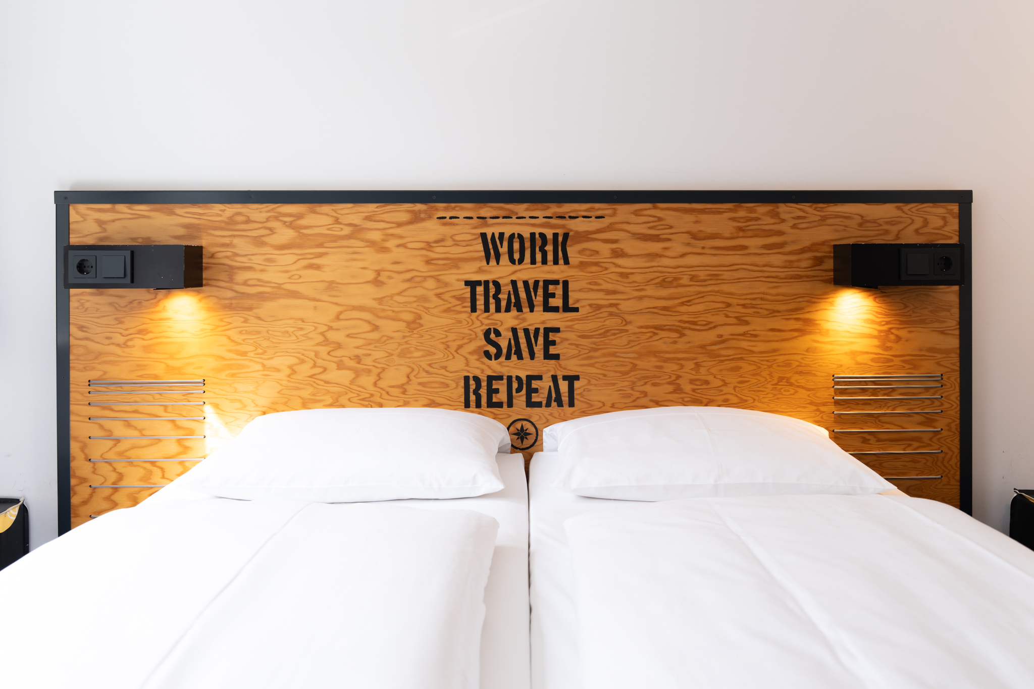 stories_Muenster_Hostel_Doppelbettzimmer_2048 (5)