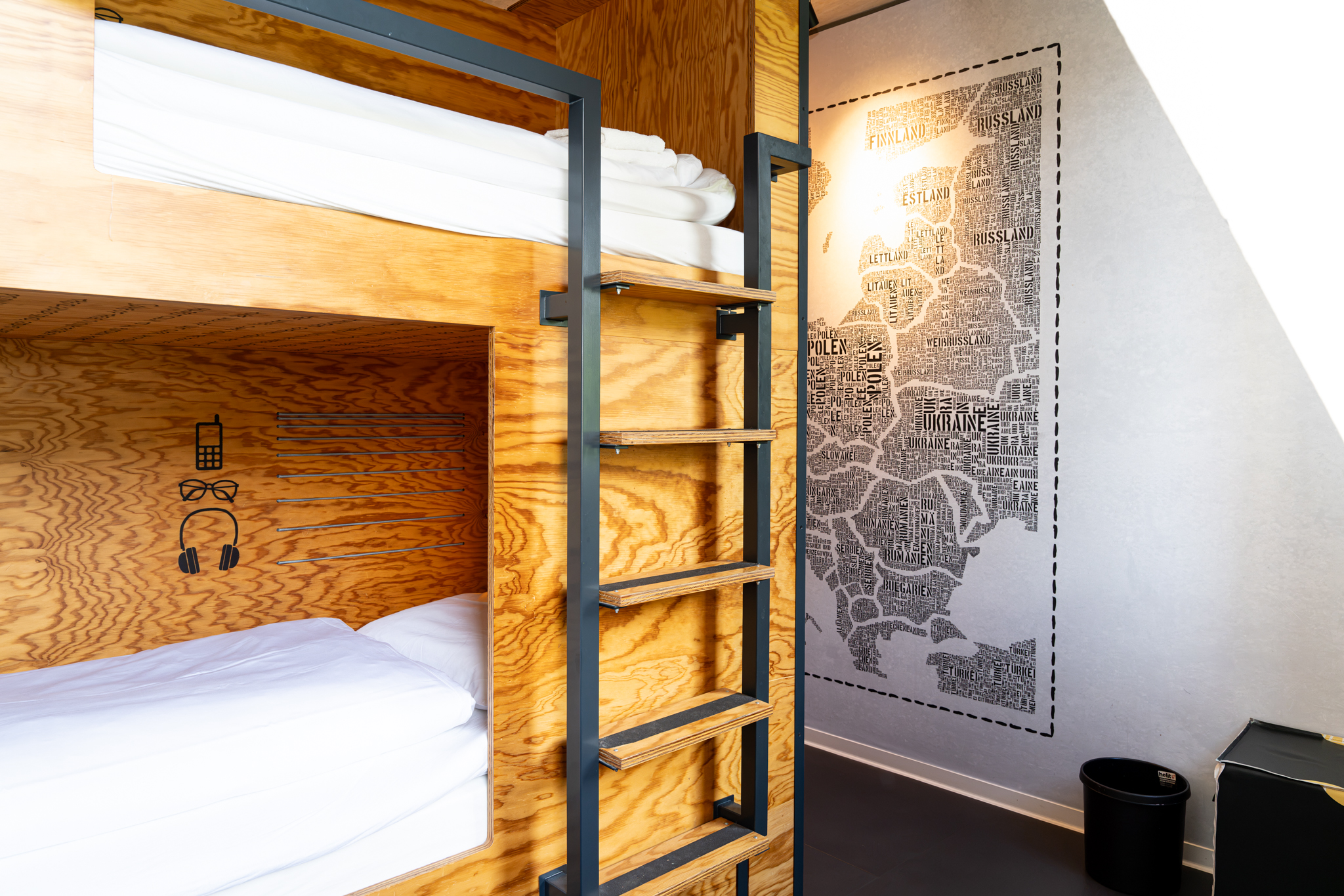 stories_Muenster_Hostel_Vierbettzimmer_2048 (2)